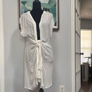 ViX White Tie-Front bathing suit coverup